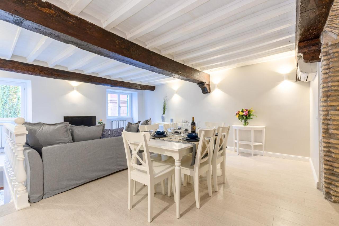 Rome As You Feel - Orso Design Apartment In Navona Extérieur photo