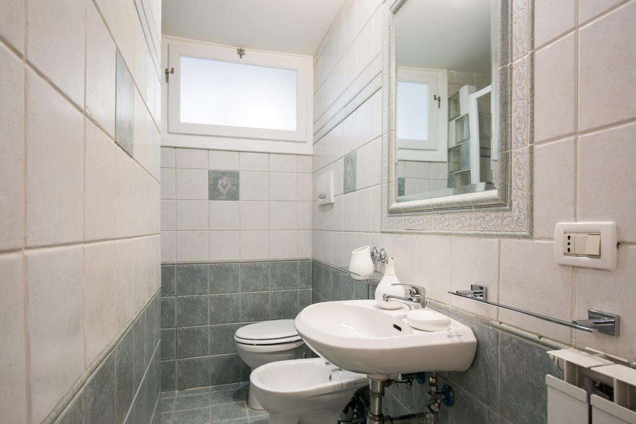 Rome As You Feel - Orso Design Apartment In Navona Extérieur photo